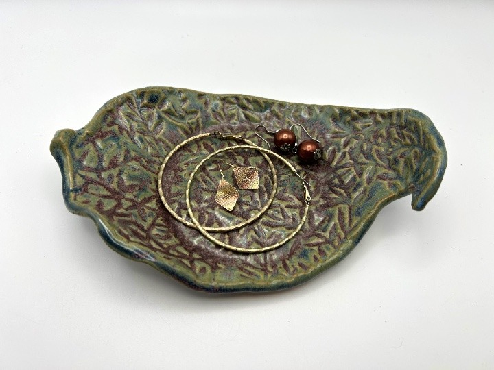Vine Embossed Trinket Tray in SagePlant - Image 2