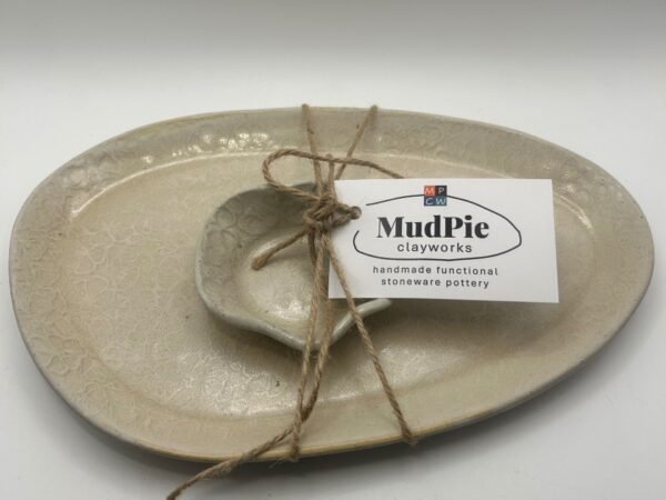 Pebble Plate Set w/ Cherry Blossoms in Winter White