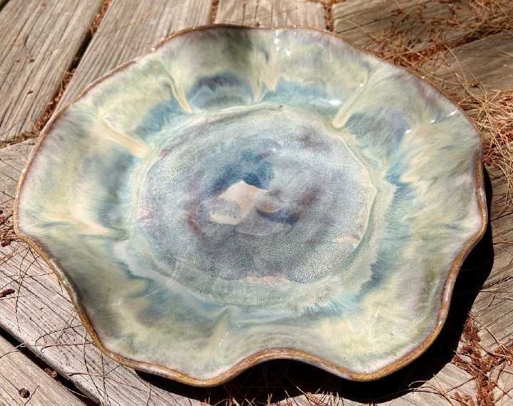 Large Wavy Serving Bowl glazed in Smoky Mountain Rain - Image 3