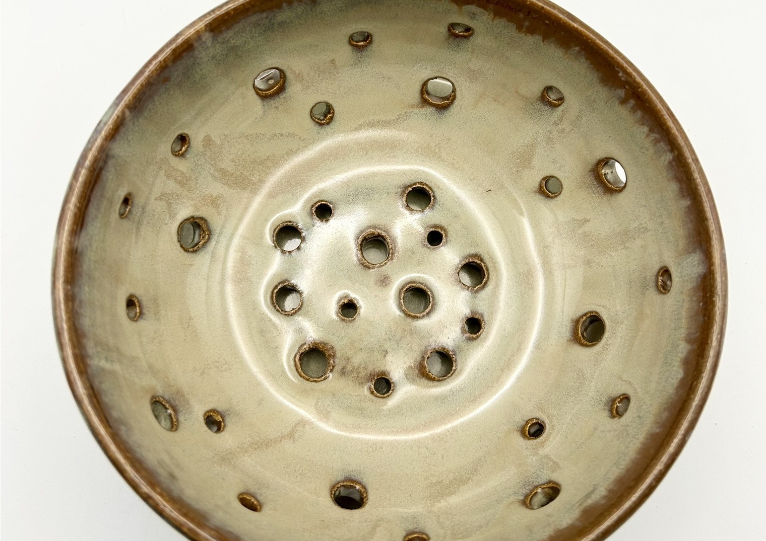 Berry Bowl w/ Dish in Rustic Pearl - Image 4