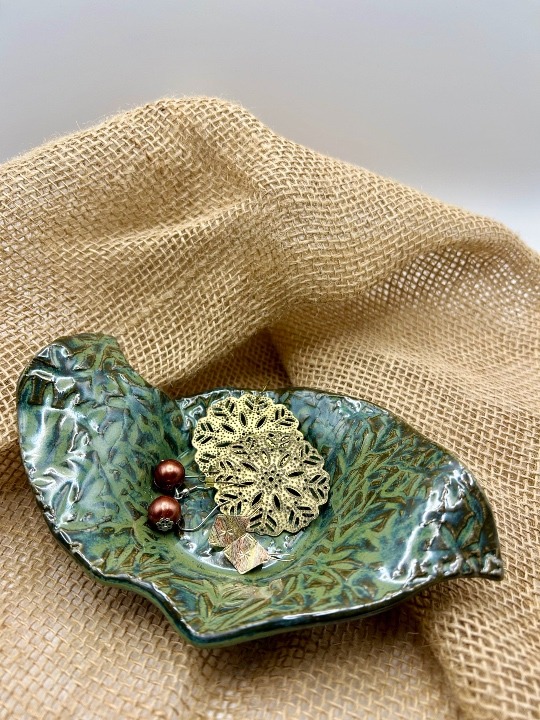 Vine-Embossed Trinket Tray in Turtleback