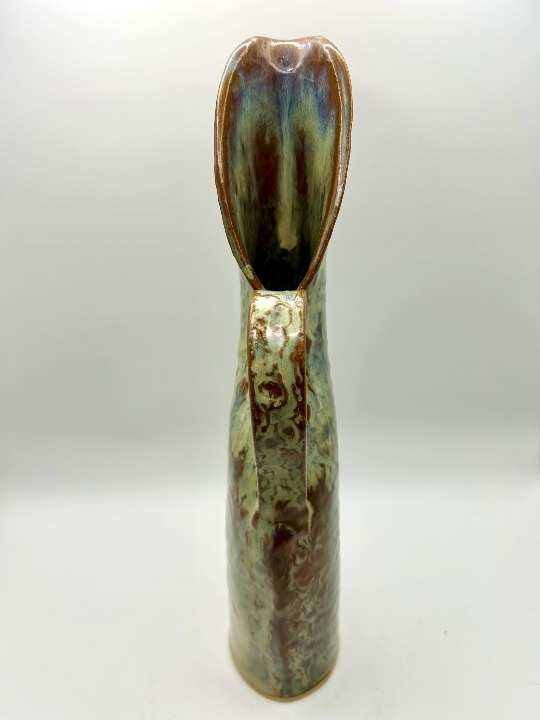 Embossed Swan Pitcher/Vase in Rustic Pearl - Image 5