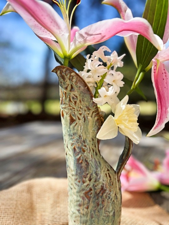 Swan Pitcher/Vase Embossed with Vines in Rustic Pearl - Image 3