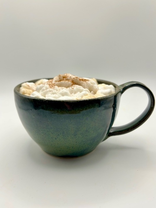 Latte mug in luminous Turtleback green - Image 3