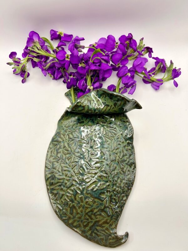 Vine Wall Pocket in Luminous Turtleback Green